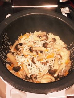 しらすの炊き込みごはん♪幼児食に味薄め-レシピのメイン写真