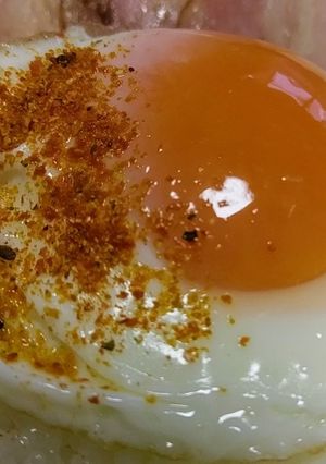 目玉焼き♪七味唐辛子で食べてみてね❤-レシピのメイン写真