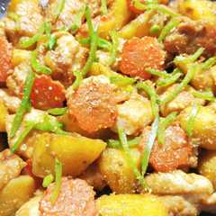 รูปของ さつま芋と鶏肉の照り照り～生姜と味噌で～