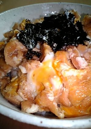 簡単♪ジューシー☆安くて美味しいあげ玉丼-レシピのメイン写真
