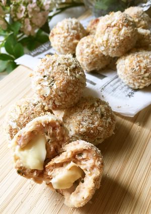 簡単!ミンチカツ風チーズinミートボール-レシピのメイン写真