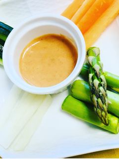 塩酒粕ヨーグルトとコチュジャンのディップ-レシピのメイン写真