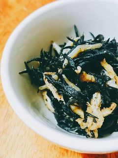 ひじきとじゃこと油揚げの味噌炒め-レシピのメイン写真