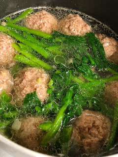 簡単★ほうれん草とふわふわ肉団子スープ-レシピのメイン写真