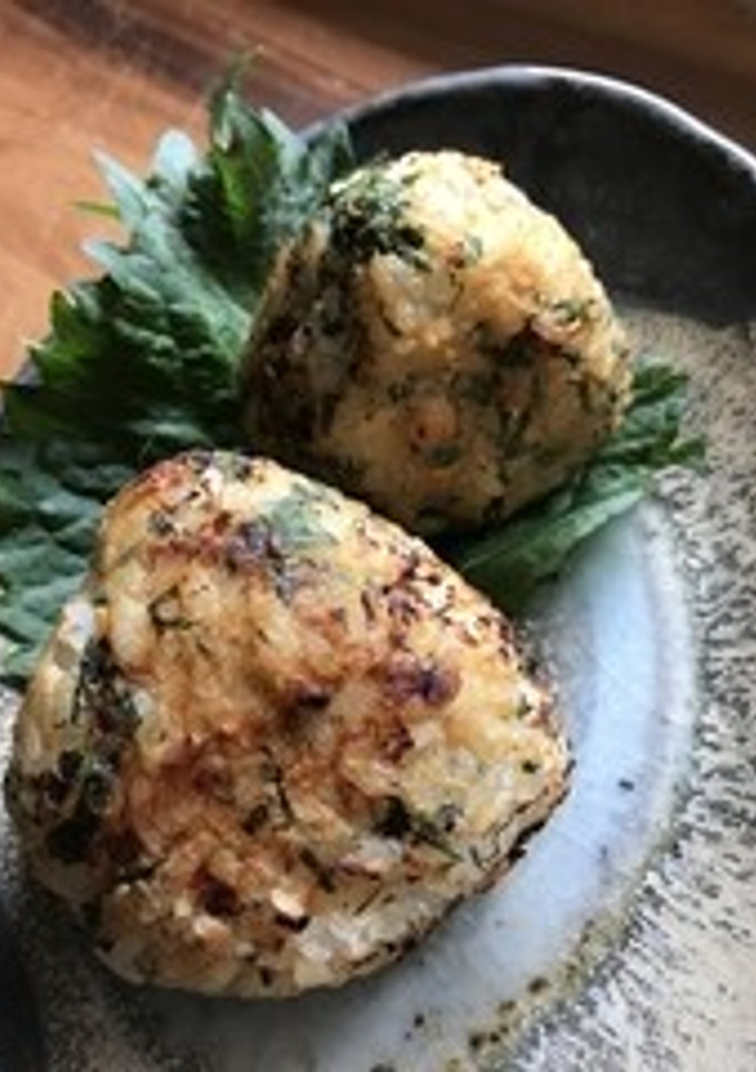 香ばしい♪しらすの焼きおにぎり-レシピのメイン写真