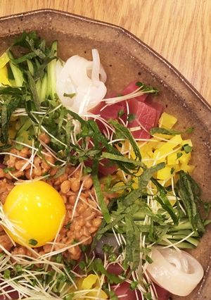 お花畑みたいにキレイな納豆サラダ-レシピのメイン写真
