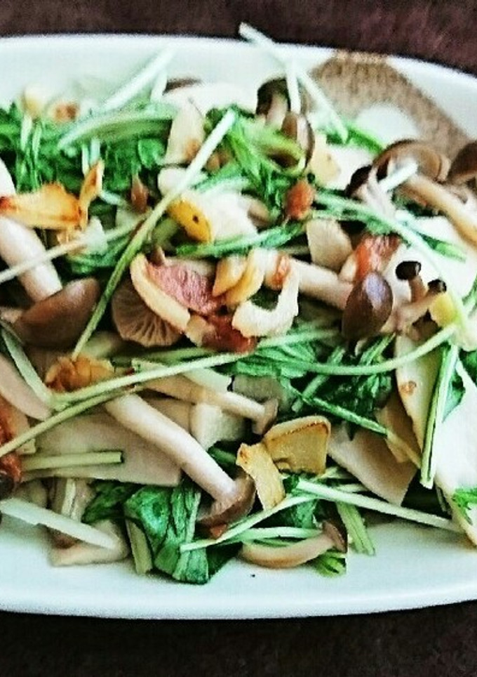 水菜ときのこの梅にんにく炒め-レシピのメイン写真
