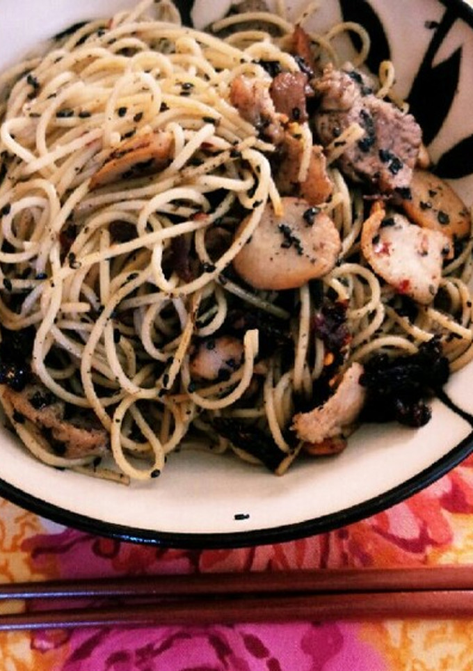 AT風♡豚とエリンギの黒ごまパスタ-レシピのメイン写真