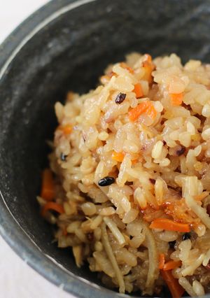 雑穀米を使った炊き込みご飯-レシピのメイン写真