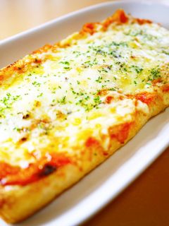 サクッ&とろ~り!油揚げピザ(カニカマ)-レシピのメイン写真