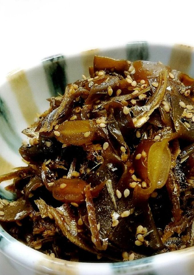 ご飯のお供【茎わかめと煮干の佃煮】-レシピのメイン写真