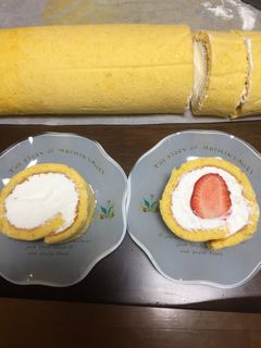 クリームたっぷり✨ロールケーキ-レシピのメイン写真
