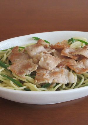 豚肉とめかぶの和風スープパスタ-レシピのメイン写真