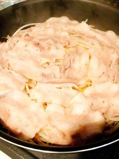 簡単!コスパ良し!ご飯がススム!蒸し鍋-レシピのメイン写真