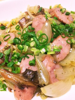 アヒージョ入り炒めパスタ-レシピのメイン写真