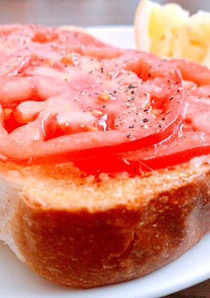 トマトトースト(アボカドトースト)-レシピのメイン写真