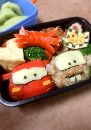 キャラ弁＊マックイーン&メーター-レシピのメイン写真