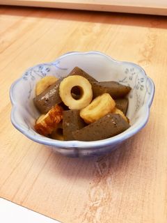 簡単☆優しい味♡ちくわとこんにゃくの煮物-レシピのメイン写真