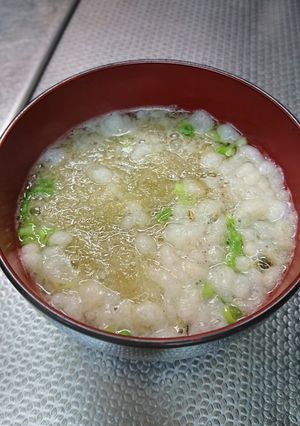 簡単即席でとろろ昆布のお吸い物を-レシピのメイン写真