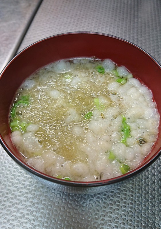 簡単即席でとろろ昆布のお吸い物を-レシピのメイン写真