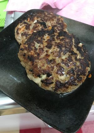 簡単ワンランク上のハンバーグ-レシピのメイン写真