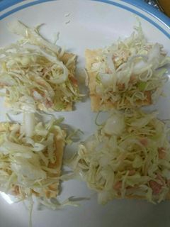 ツナ缶の味噌和えカナッペ-レシピのメイン写真