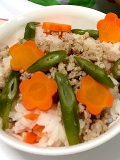 鶏そぼろ ちらしずし-レシピのメイン写真