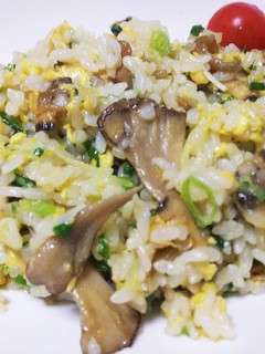 アサリのアヒージョ炒飯-レシピのメイン写真