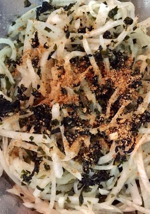 ふりかけ紫蘇わかめで大根サラダ-レシピのメイン写真