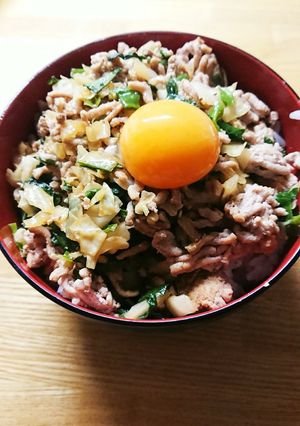 ボリュームたっぷり！スタミナ丼-レシピのメイン写真