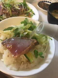 ヤバいくらい旨いカツオのたたきのお茶漬け-レシピのメイン写真