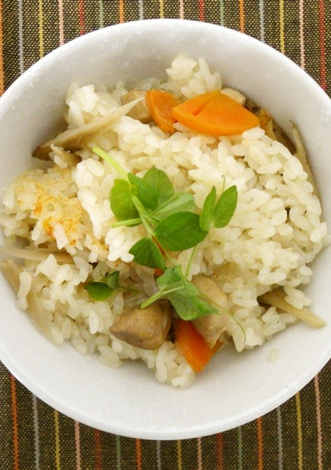 晩御飯に☆ごぼうと鶏肉の炊き込みご飯-レシピのメイン写真