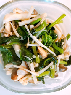 ほうれん草ときのこのバタポン 炒め-レシピのメイン写真