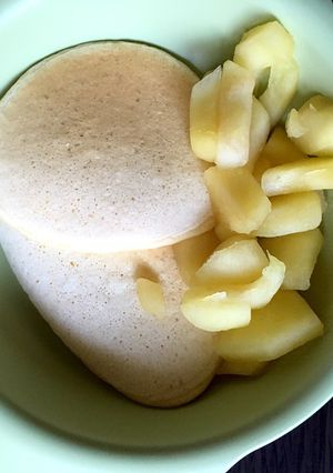 離乳食 ホットケーキ りんご煮添え-レシピのメイン写真