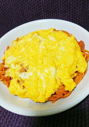 ピザソースで♪チーズinオムスパ☆-レシピのメイン写真