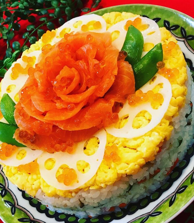 ひなまつりに♡サーモン花の寿司ケーキ-レシピのメイン写真