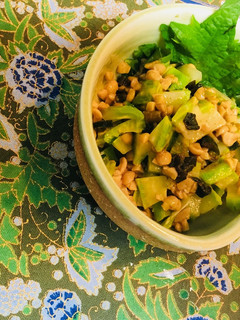 塩酒粕ネギ油で*ブロッコリー茎の納豆和え-レシピのメイン写真