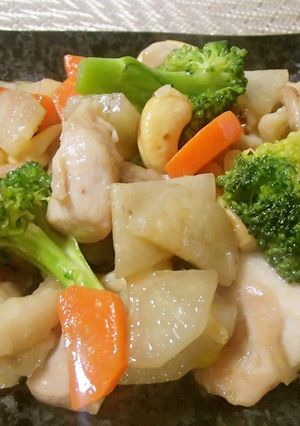 ヤーコン鶏肉ナッツ炒め-レシピのメイン写真