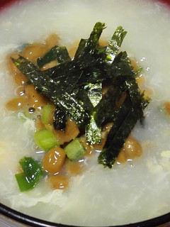 食欲なくても朝から元気に納豆粥-レシピのメイン写真