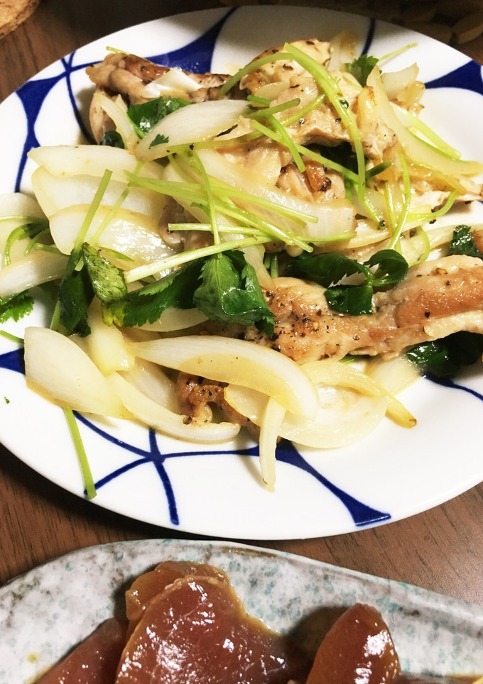 新玉ねぎとせせりの春炒め-レシピのメイン写真