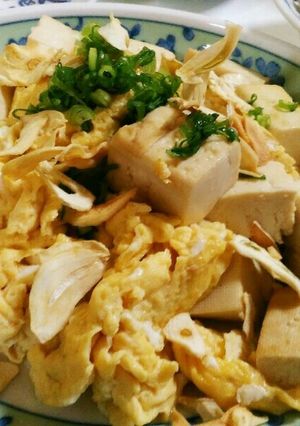 豆腐と卵の炒め物　ガーリック風味-レシピのメイン写真
