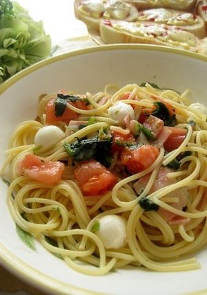 トマトとベーコンとモッツァレラのパスタ-レシピのメイン写真
