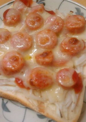 簡単朝食昼食　新玉ねぎウインナートースト-レシピのメイン写真