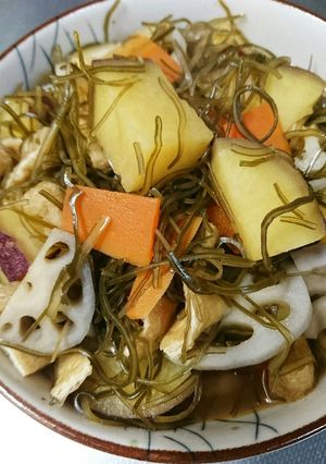 簡単☆常備菜にサツマイモと切り昆布の煮物-レシピのメイン写真