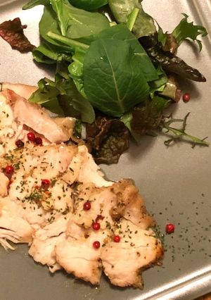 簡単しっとり♪鶏胸肉のジェノバコンフィ-レシピのメイン写真