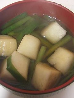 はんぺんとにらのお吸い物-レシピのメイン写真