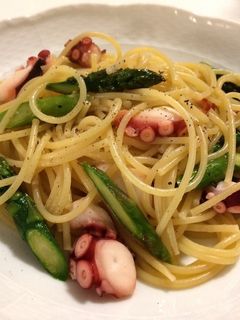 タコとアスパラガスのオイルパスタ-レシピのメイン写真