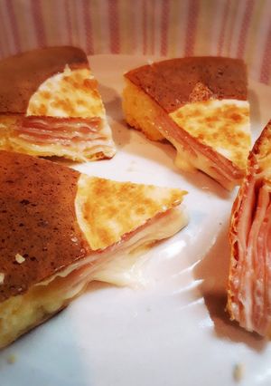 餃子の皮で作るハムチーズ中華パンケーキ♡-レシピのメイン写真