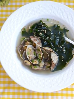 あさりと生わかめの春スープ-レシピのメイン写真