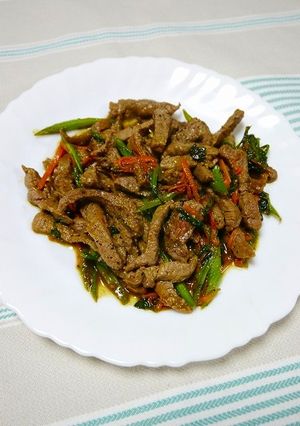 簡単！牛肉とクレソンのカレー醤油炒め-レシピのメイン写真